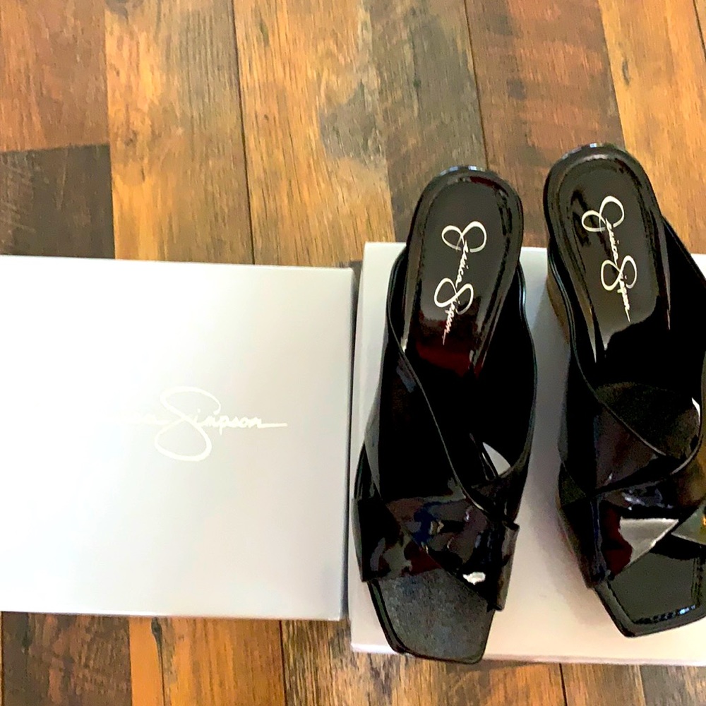 Jessica Simpson black wedge shoe